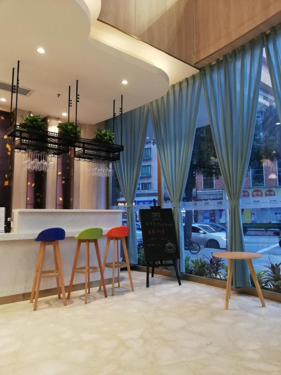 Ibis Styles Guangzhou Panyu Shiqiao Hotel Exteriör bild